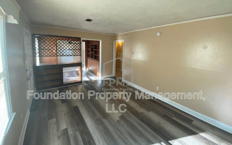 Memphis House: 2061 Pendleton Street