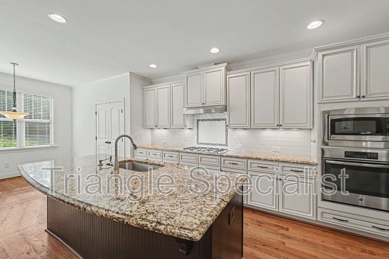 Rolesville House: 7436 Pomona Avenue