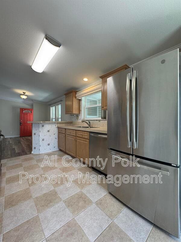 Haines City House: 106 Reineke Rd