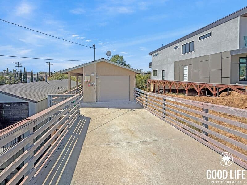 San Diego House: 2506 44th St