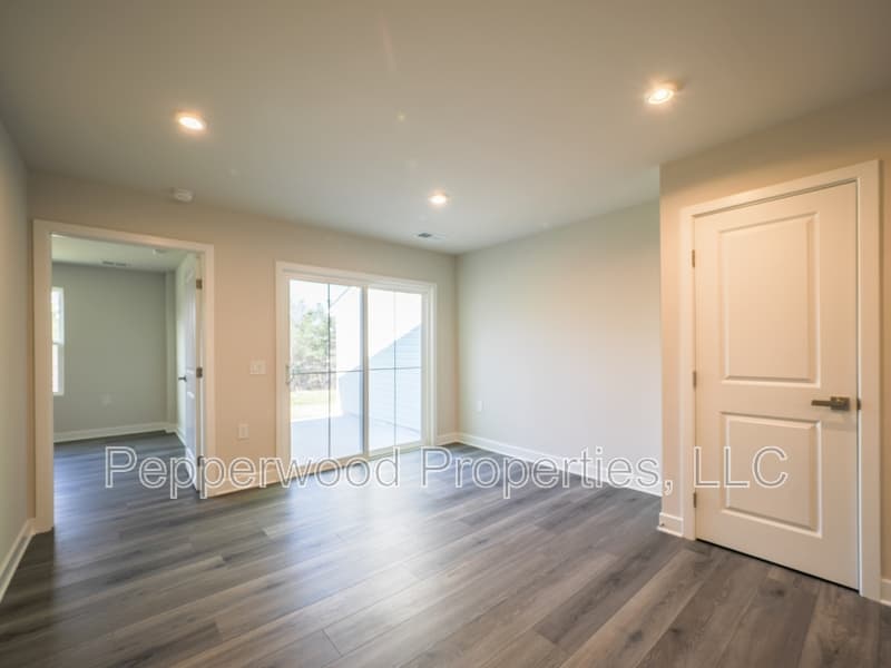 Spartanburg House: 4555 Duparc Way