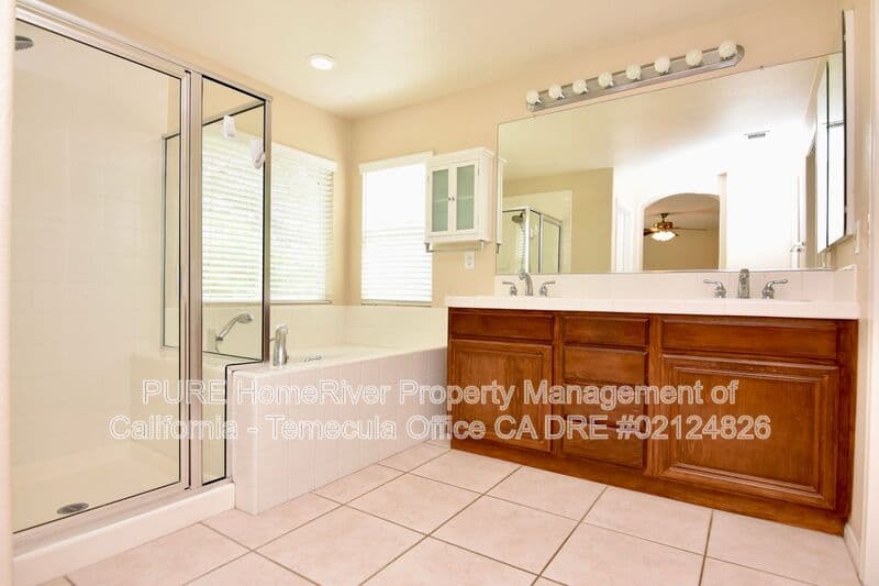 Temecula House: 41716 Monterey Pl
