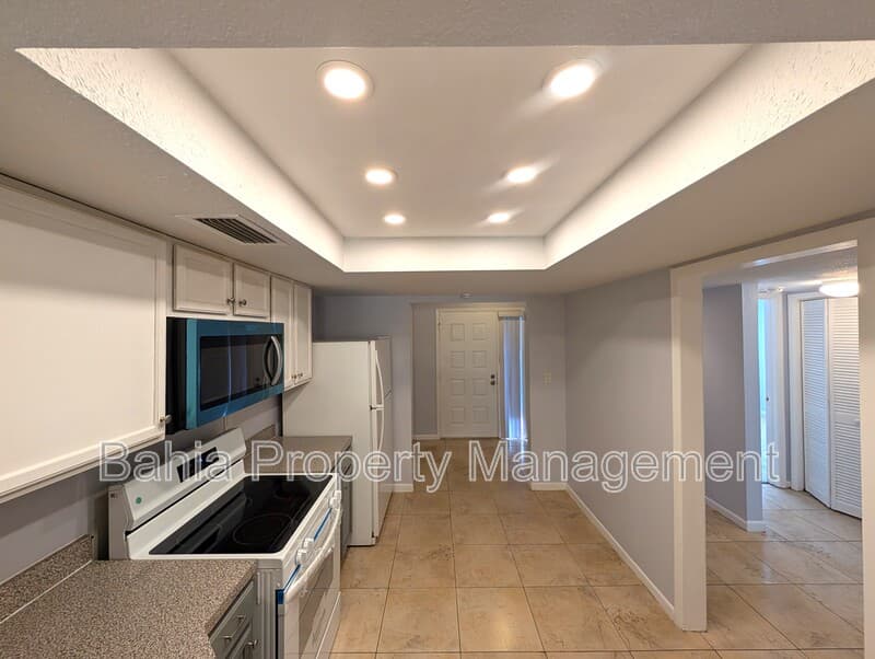 Tampa Condo: 6306 Grand Bahama Cir