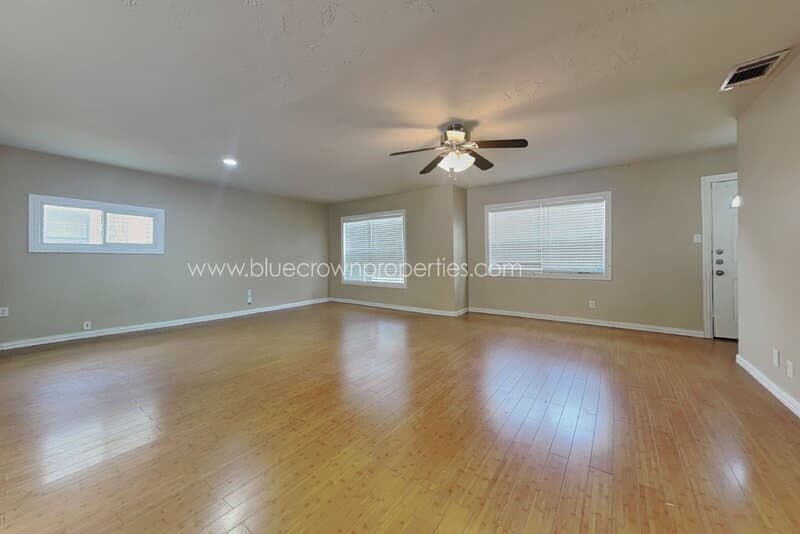 Euless House: 805 Aransas Drive