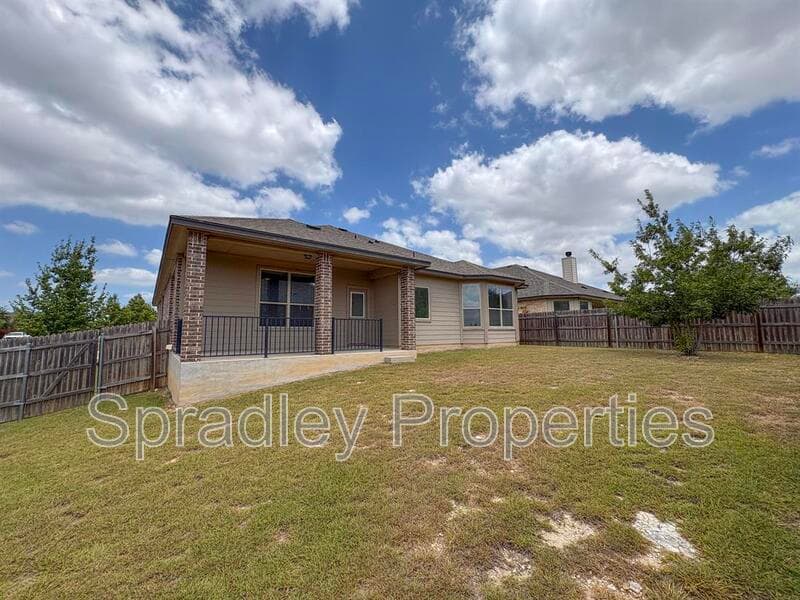 Belton House: 4617 Abergavenny Dr