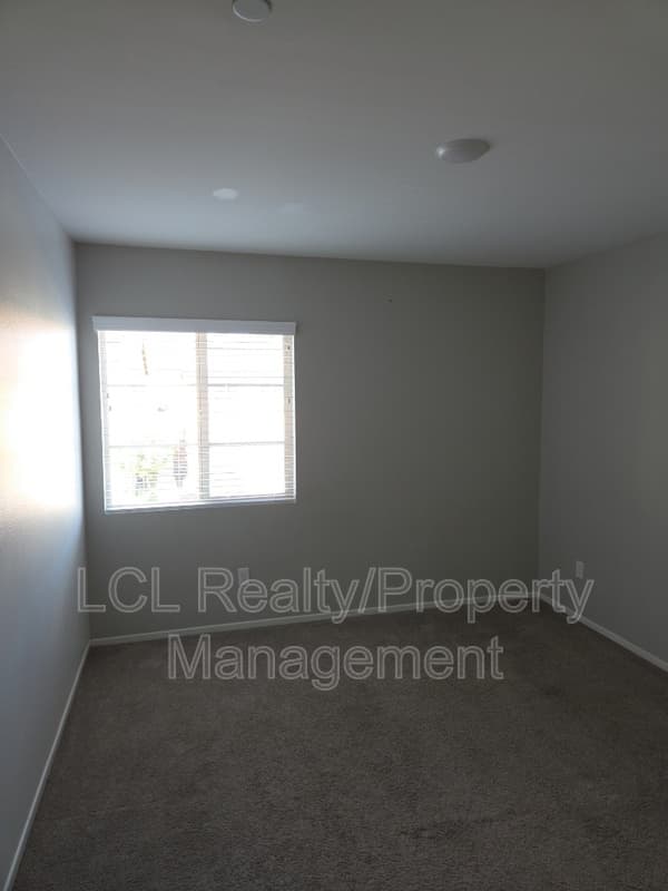 Lake Elsinore Condo: 32855 Crown Point Ln