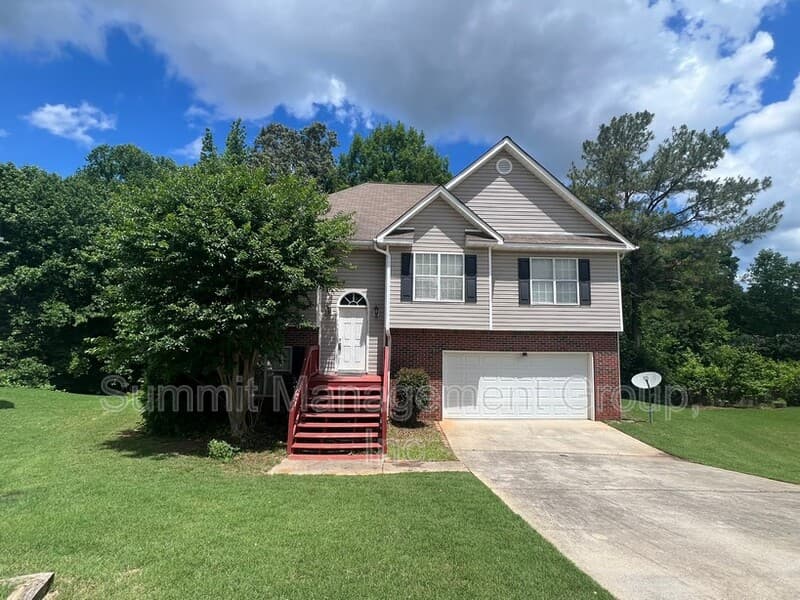McDonough House: 1157 Chateau Terrace