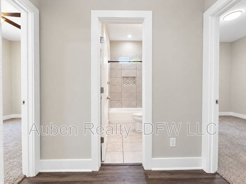 Dallas House: 4520 Garrison Avenue