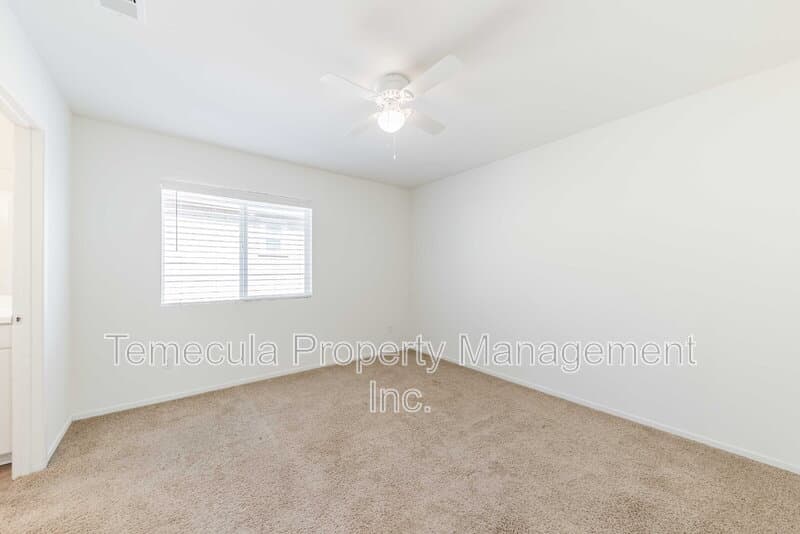 Fallbrook House: 35444 Asturian Way
