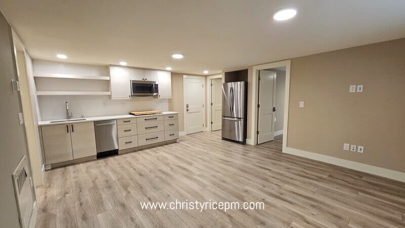 Kirkland House: 609 13th Ave W