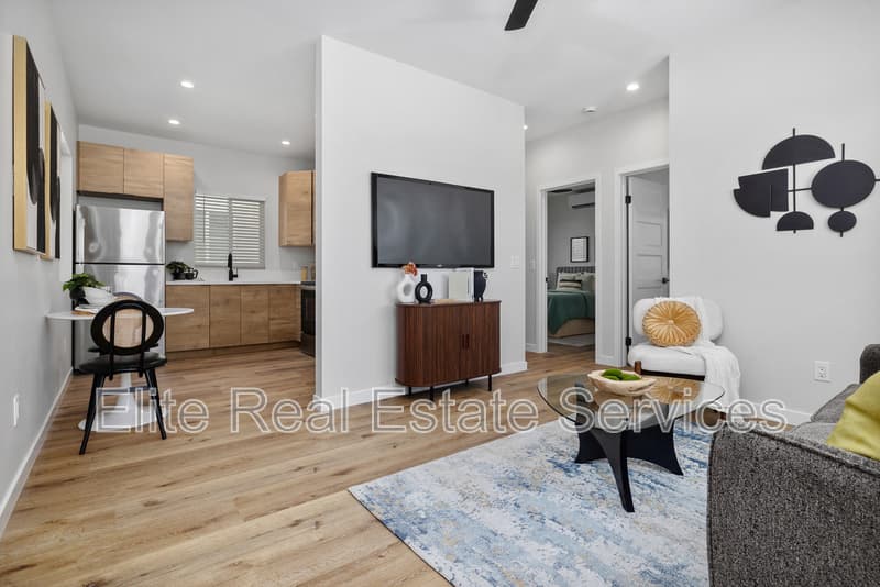 San Diego Condo: 3315 Clairemont Mesa Boulevard - 4