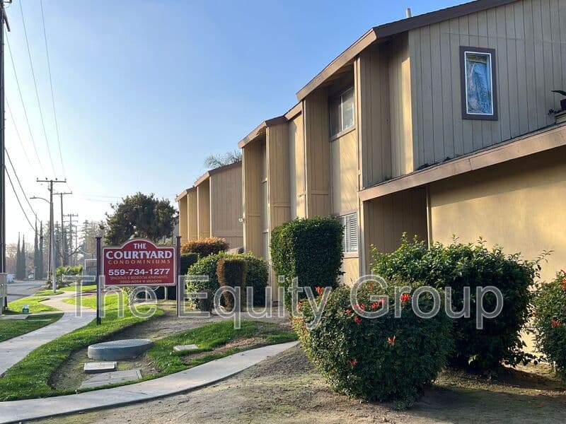 Visalia House: 4054 W. Meadow Ave