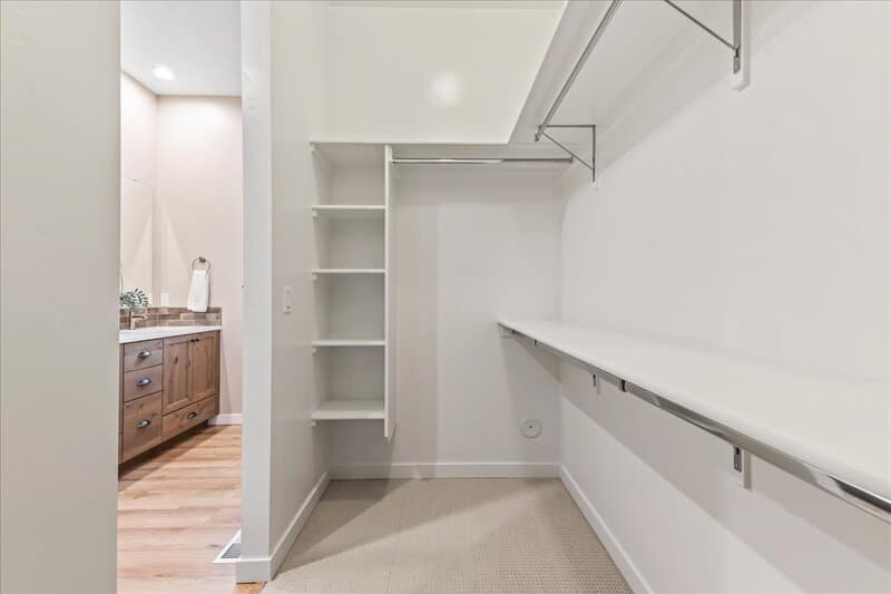 Star House: 2218 North Leatherwood Avenue