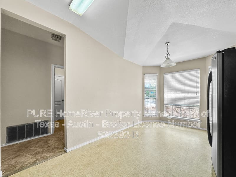 Austin House: 9806 Copper Creek Dr