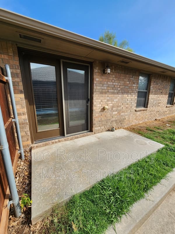 Ada House: 1414 South Mississippi Avenue