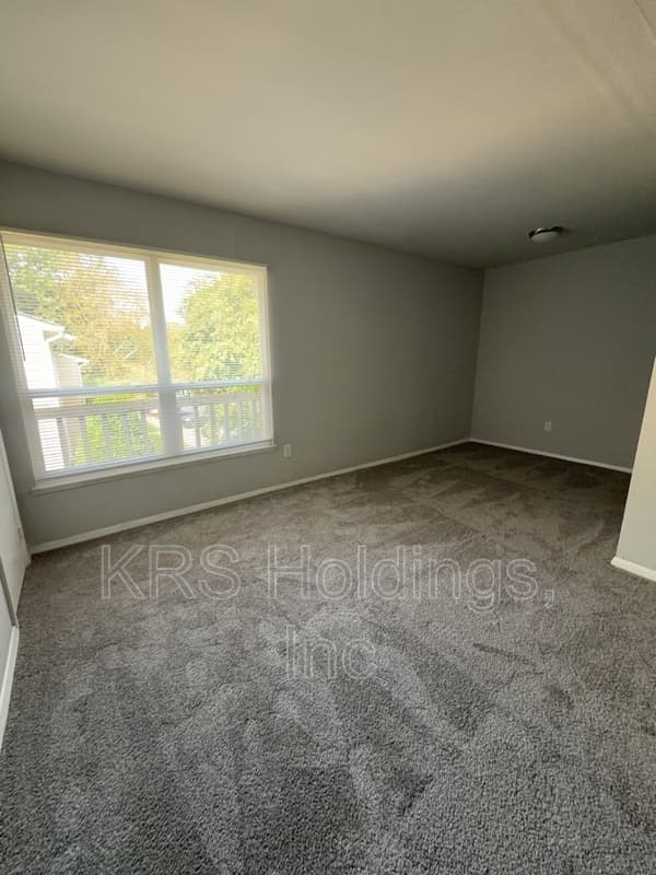 Richmond Condo: 1247 Nelson St
