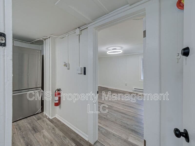 Somerville Condo: 148 Davenport Street