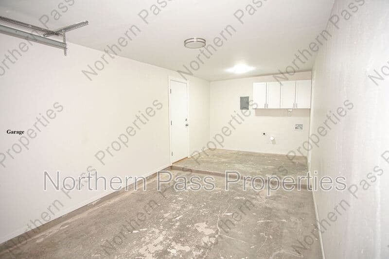 El Paso House: 4920 Alps