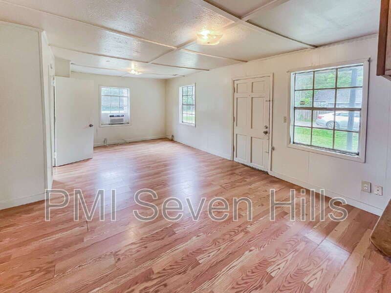 Tallahassee House: 401 Alpha Ave