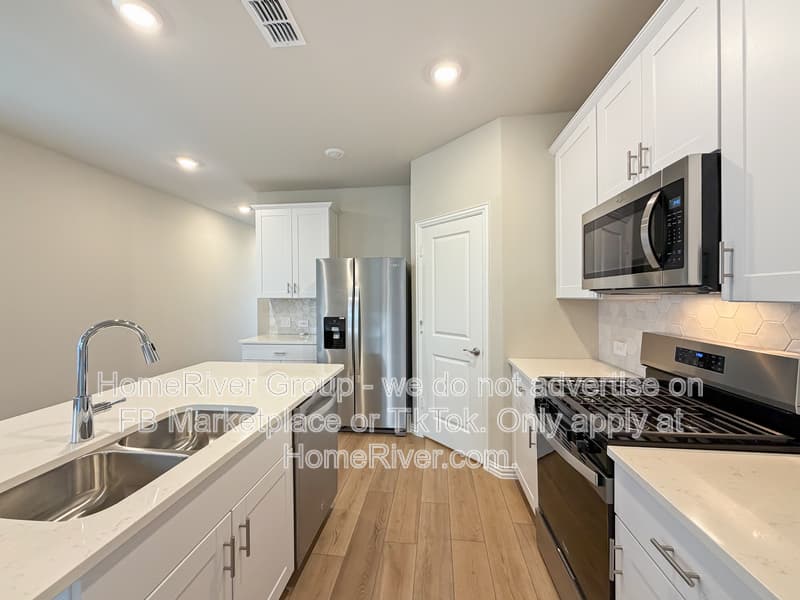 Mckinney House: 425 Dorothy Dr