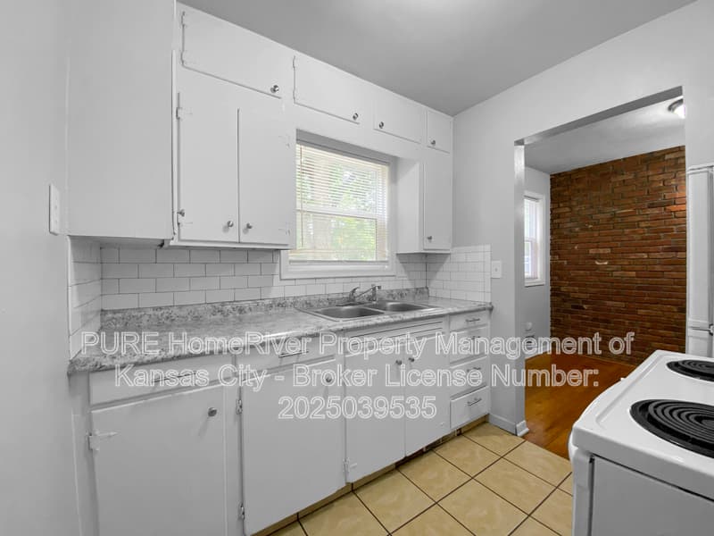 Independence Condo: 1417 N Main St