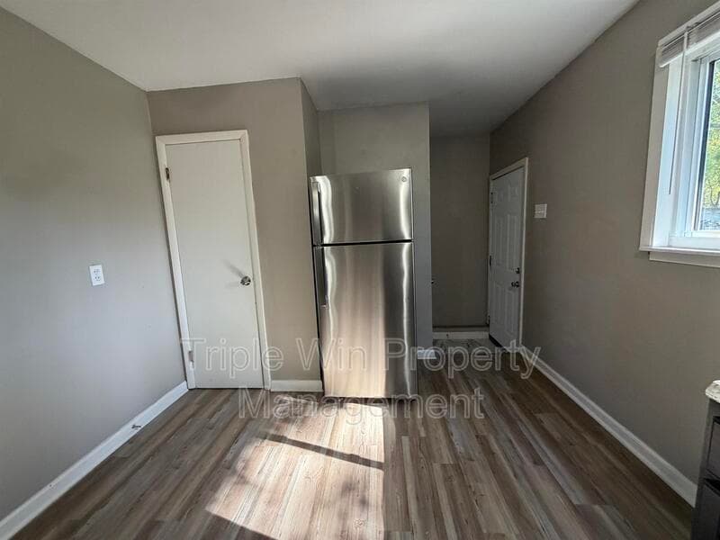 Maryland Heights House: 11490 Essex Ave