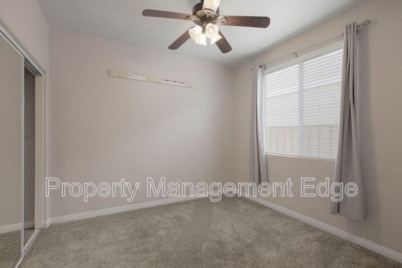 Lake Elsinore House: 33555 Cedar Creek Ln