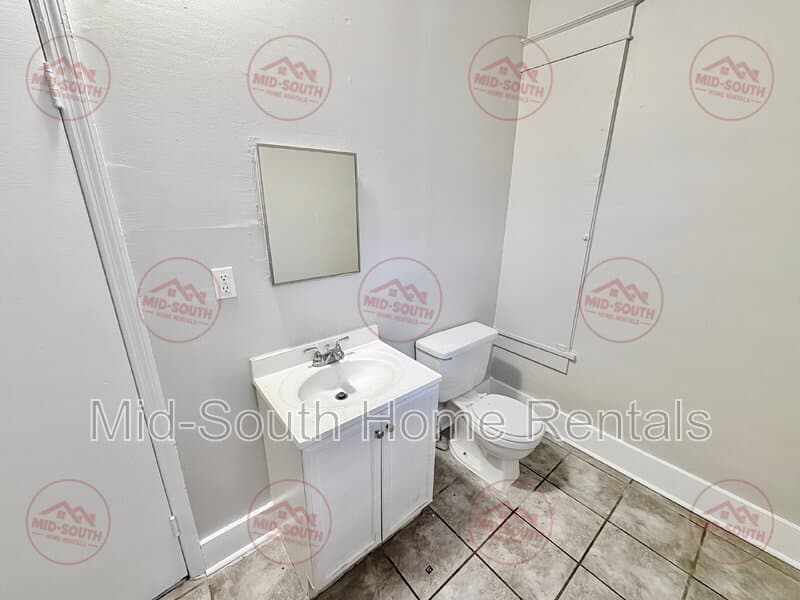 Memphis Townhome: 773 Spring St