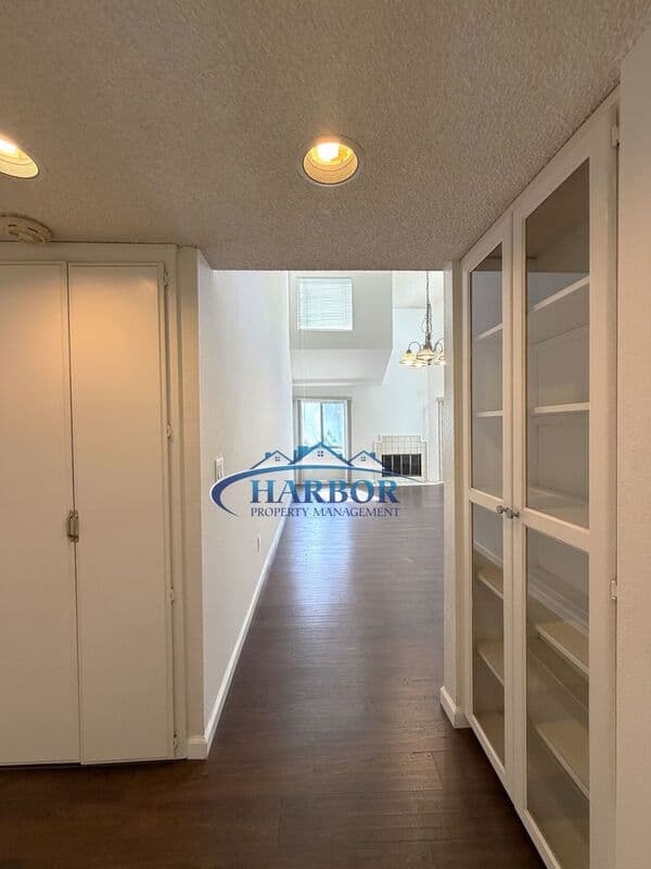 San Pedro Condo: 1380 W Capitol Drive