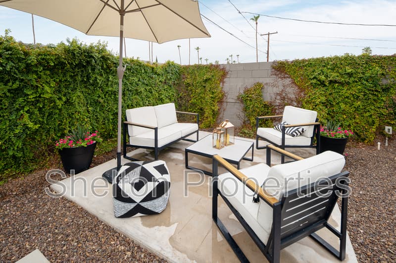 Phoenix House: 1731 W Highland Ave