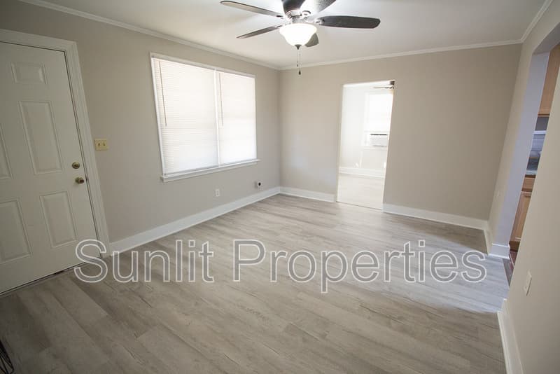 Athens House: 2590 Danielsville Rd