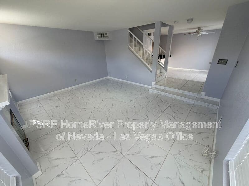 Henderson House: 2832 Mill Point Dr.