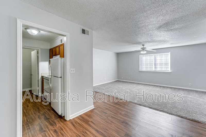 North Augusta Condo: 520 East Buena Vista Avenue - 1008