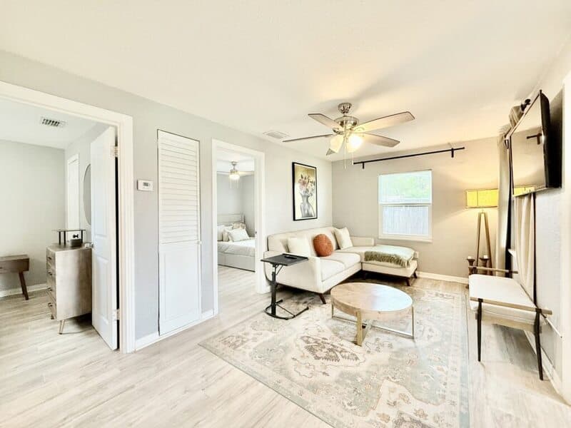 St. Petersburg House: 4528 70th Street North