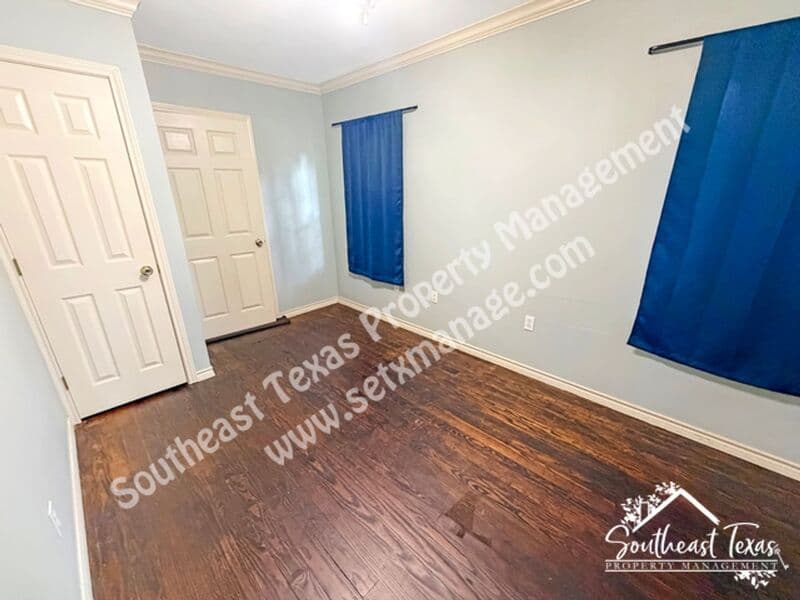 Beaumont House: 345 Marceline Blvd