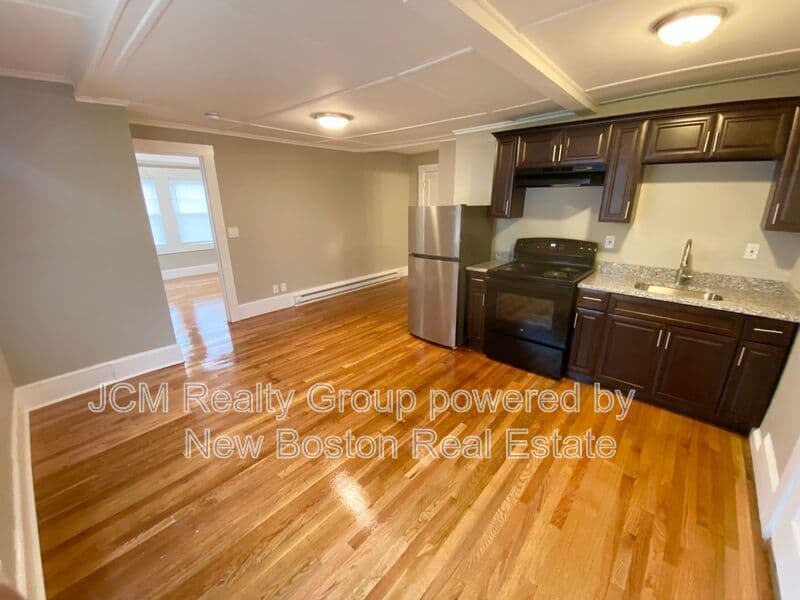 Lynn Condo: 81 Broad St