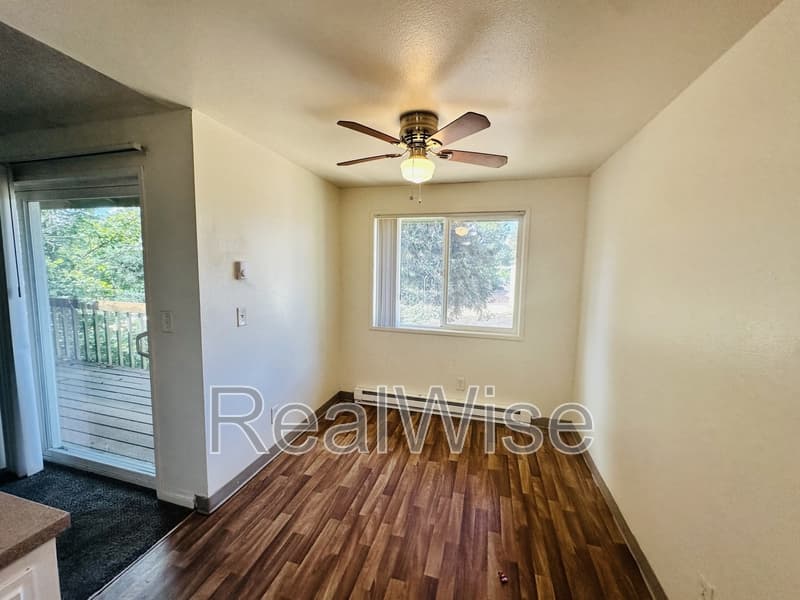 Woodburn Condo: 100 Gatch St