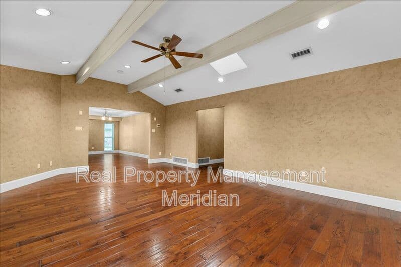 Trophy Club House: 20 Timberline Dr