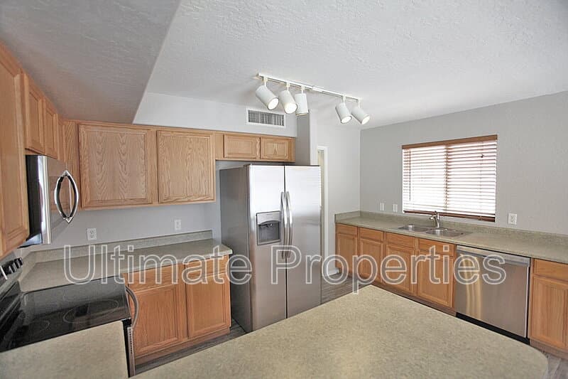 Litchfield Park House: 6132 N Florence Ave