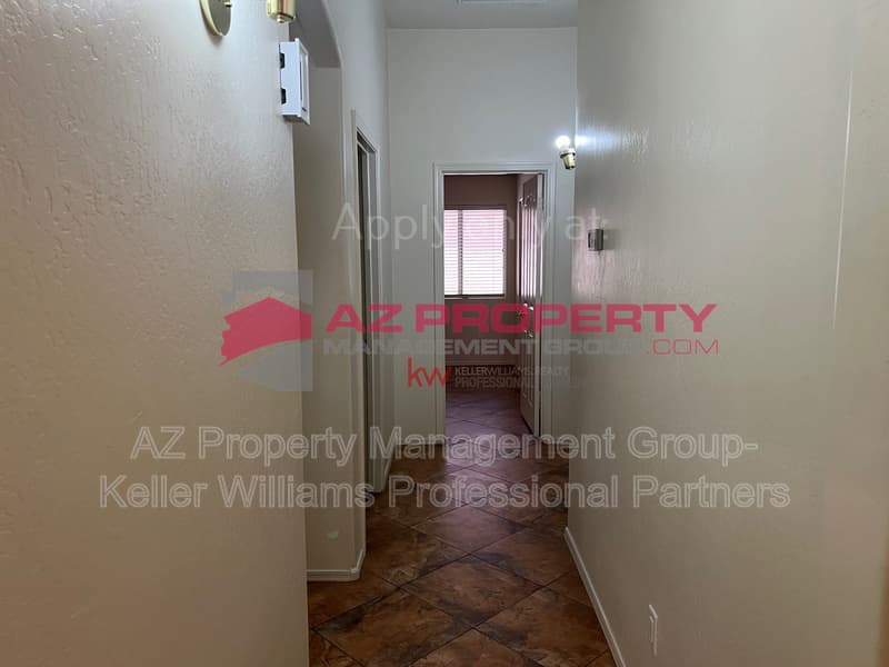 Tempe House: 689 W Minton Dr