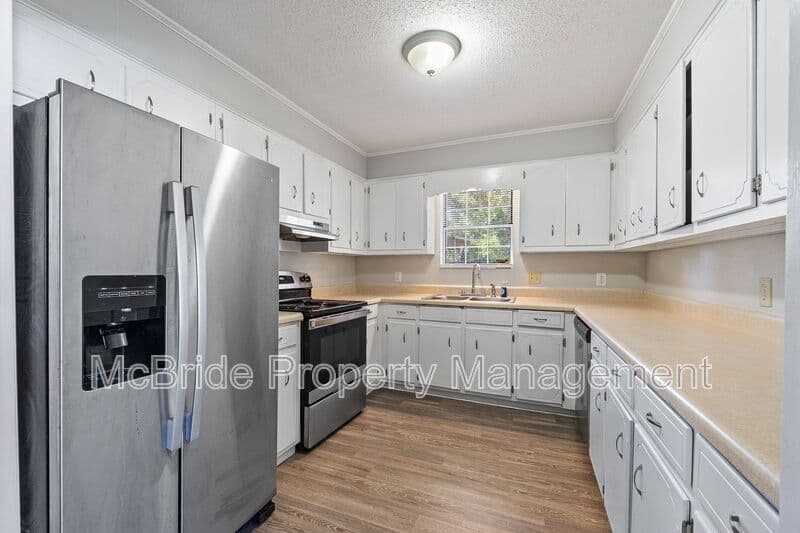 Evans House: 531 Travis Ct