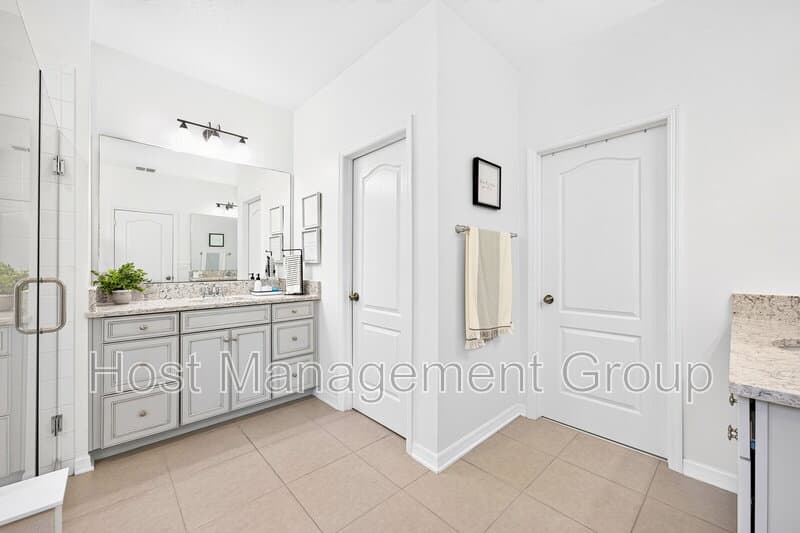 Orlando House: 8205 Bayliss Ct