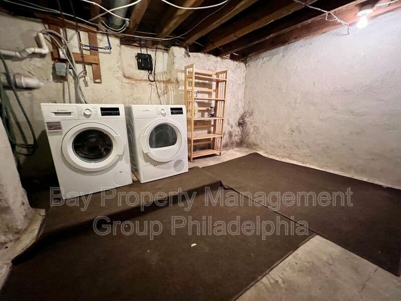 Philadelphia House: 412 N 32nd St