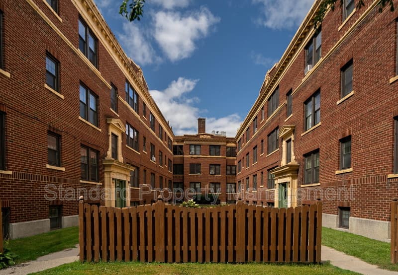 Buffalo Condo: 196 Crescent Avenue