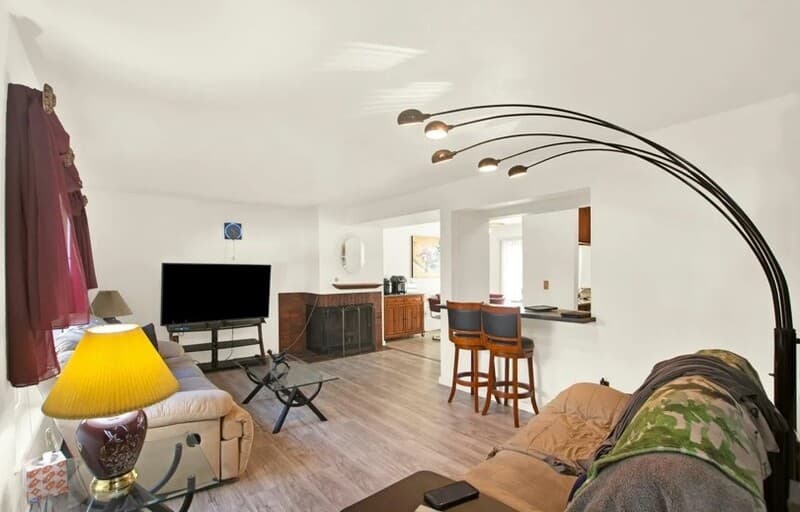Aurora House: 15057 E Jarvis Pl