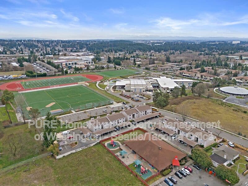 Tacoma Apartment: 6601 S 8th St