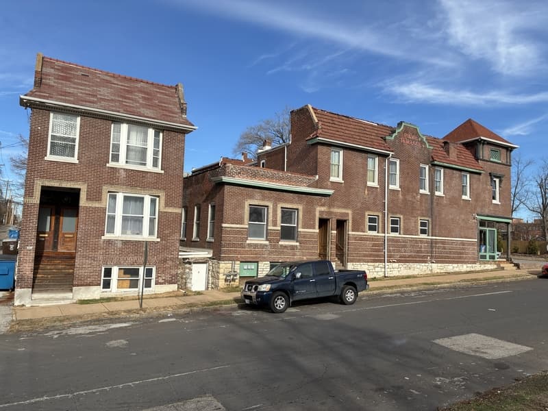St. Louis Condo: 3555 California Avenue