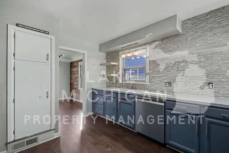 Grand Rapids House: 329 Alten Avenue Northeast