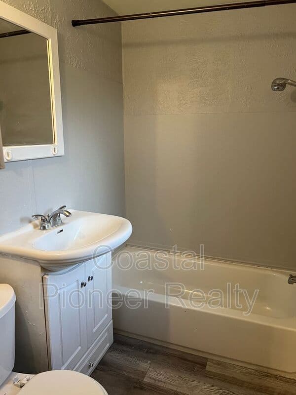 New Port Richey House: 7026 Washington Street
