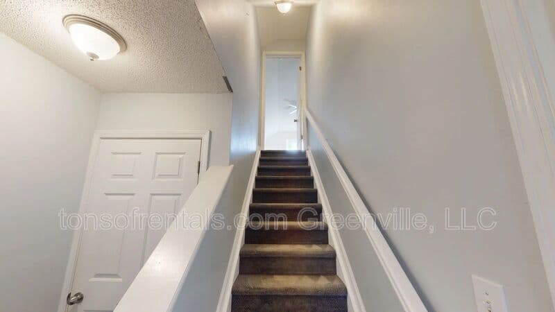Simpsonville House: 313 Cotton Bay Way